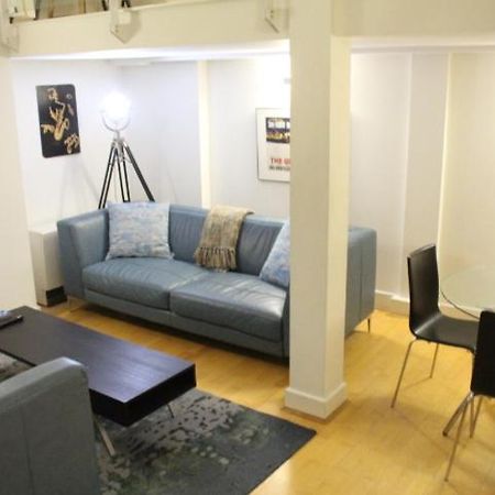Central 2-Bed, 2-Bath Sanctuary Near Holborn Station, Covent Garden & West End London Exterior foto